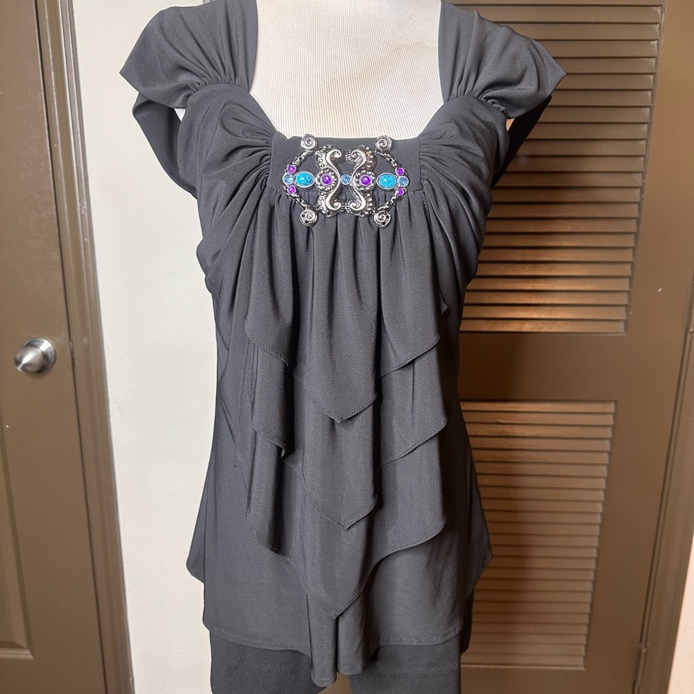 LINDA SEGAL | Embellished Black MJ Top